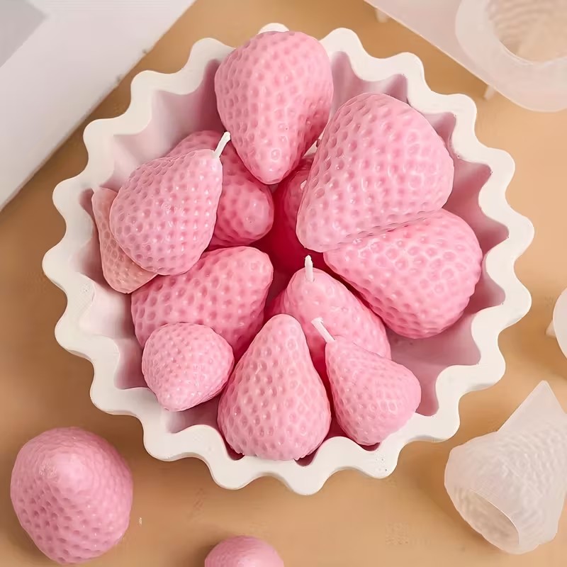 Strawberry Silicone Candle Mol - Soap Making Tutorial のレビューと価格